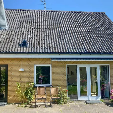 Holiday home Amazing In With Kitchen